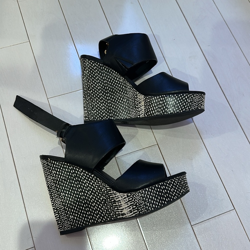 Black & White Wedge Sandals